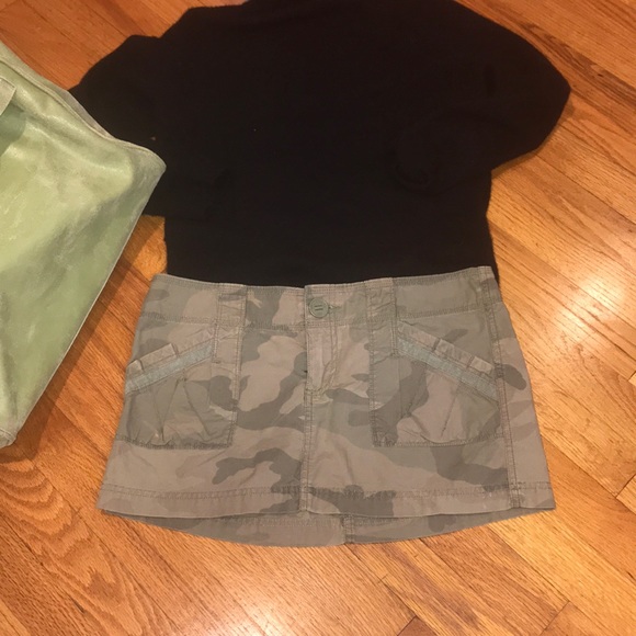 EUC CAMOUFLAGE MINI BY HOLLISTER - Picture 2 of 8